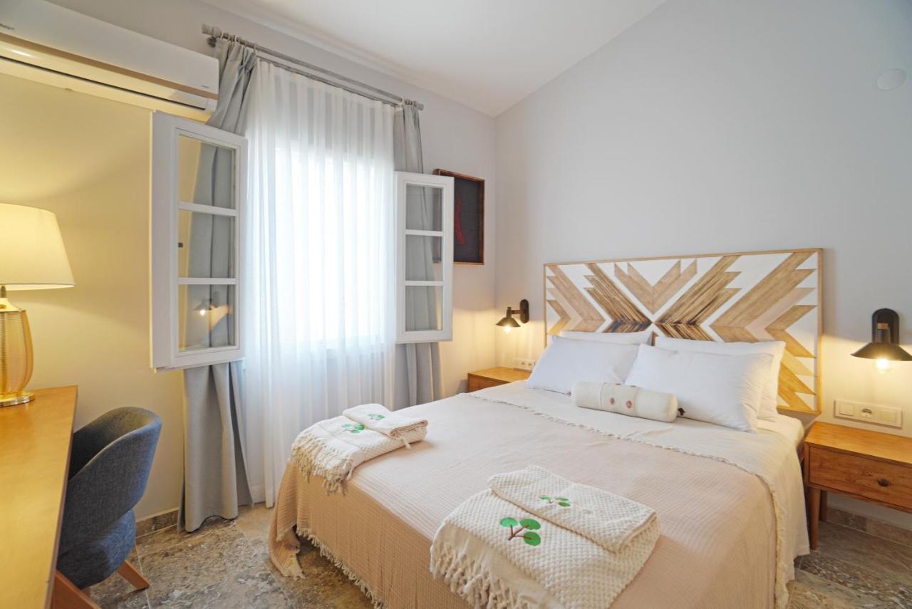 Pom Alacati Boutique Otel Çeşme Exterior foto