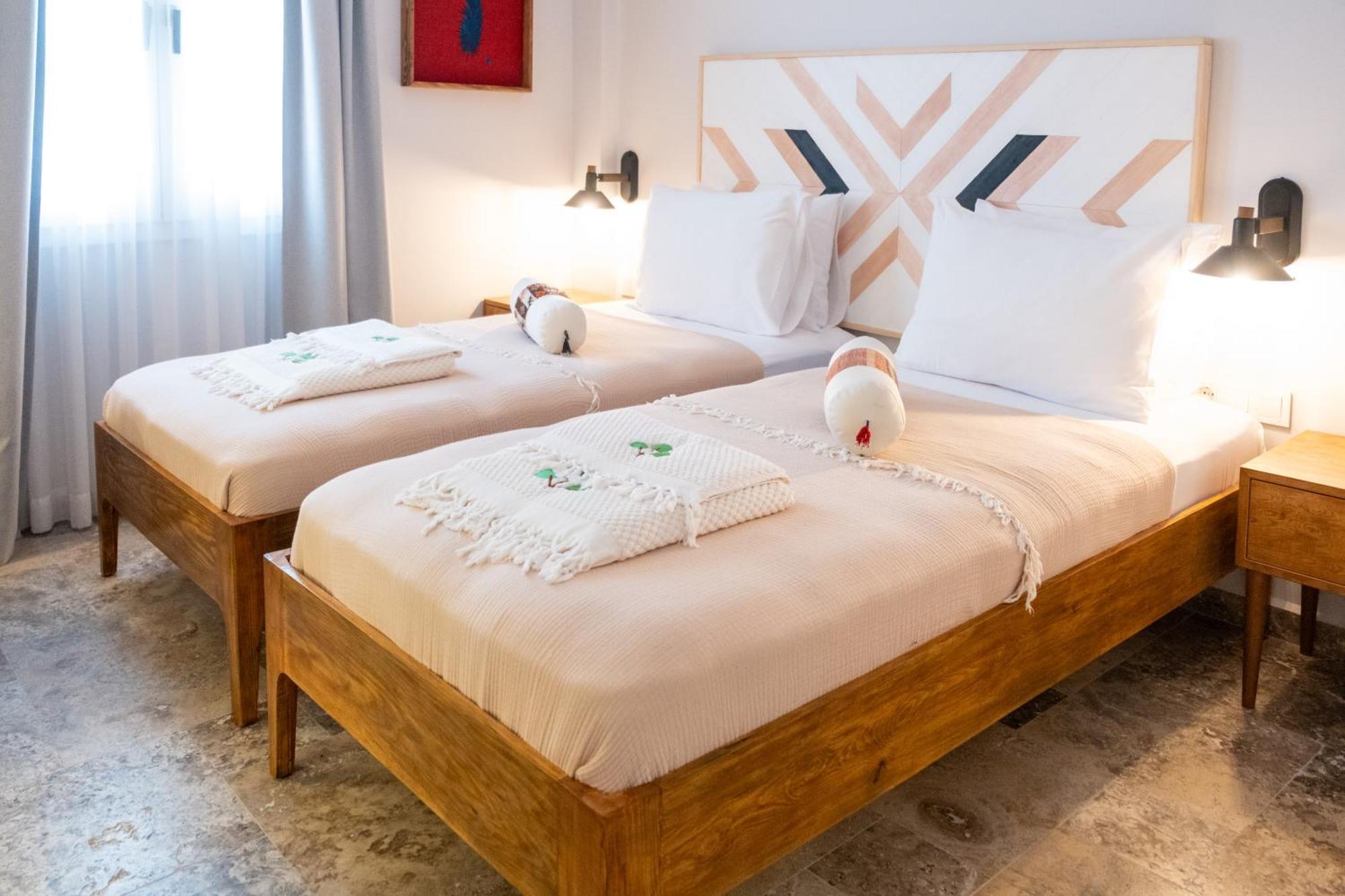 Pom Alacati Boutique Otel Çeşme Exterior foto